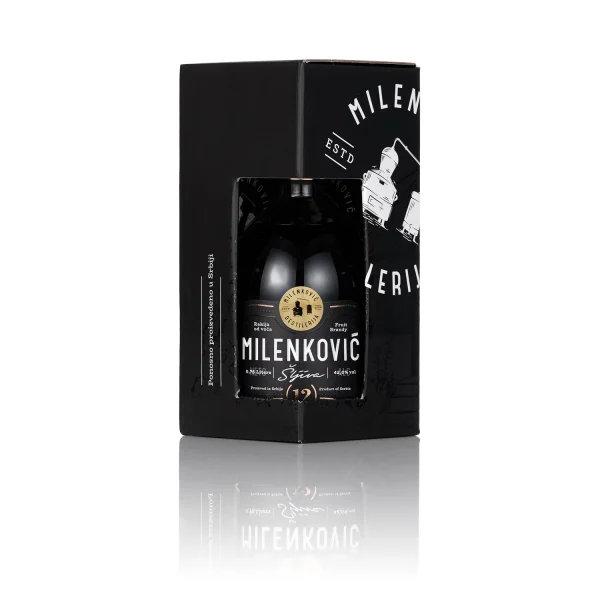 Šljiva 12 godina sa kutijom